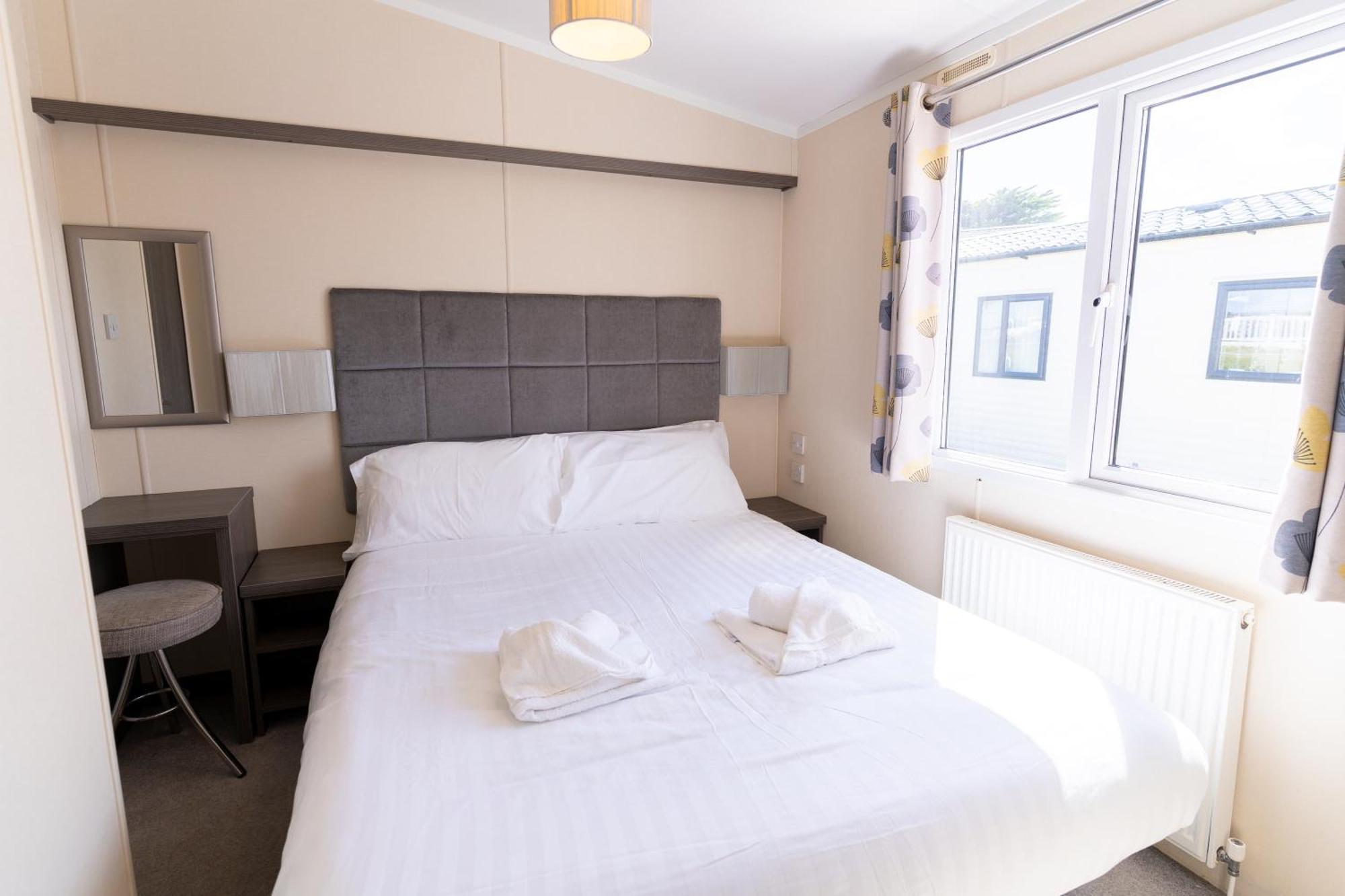 Gimblet Rock Holiday Park Пулхели Экстерьер фото