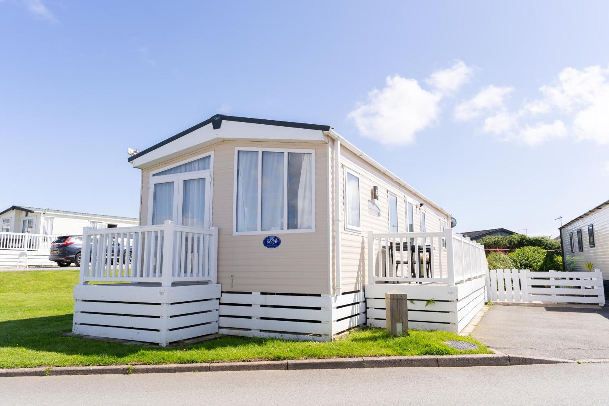 Gimblet Rock Holiday Park Пулхели Экстерьер фото